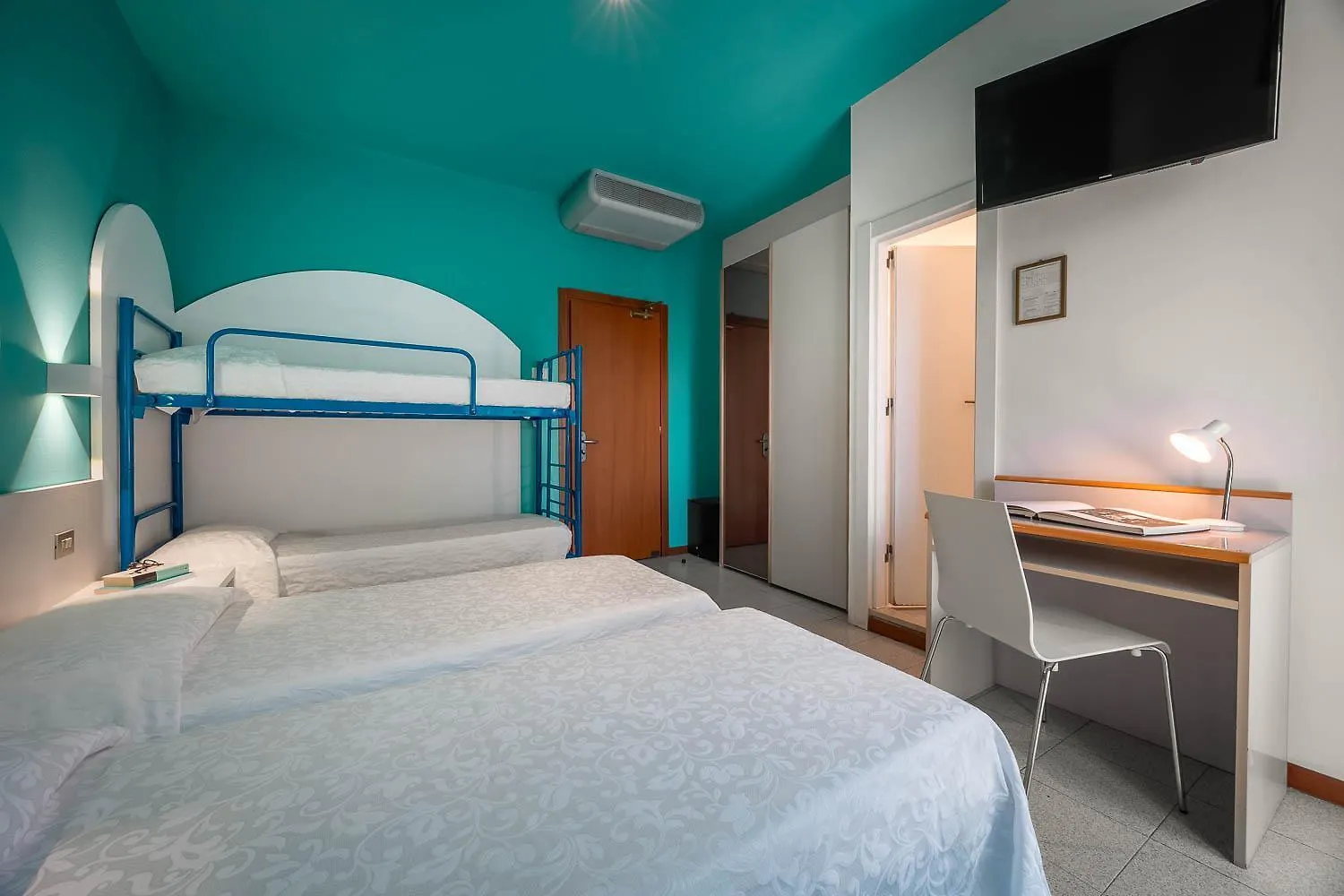 Hotel Portofino ليدو دي يسولو 3*,  إيطاليا