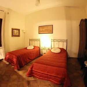 bb-corte-barocca.lecce-hotels.com/
